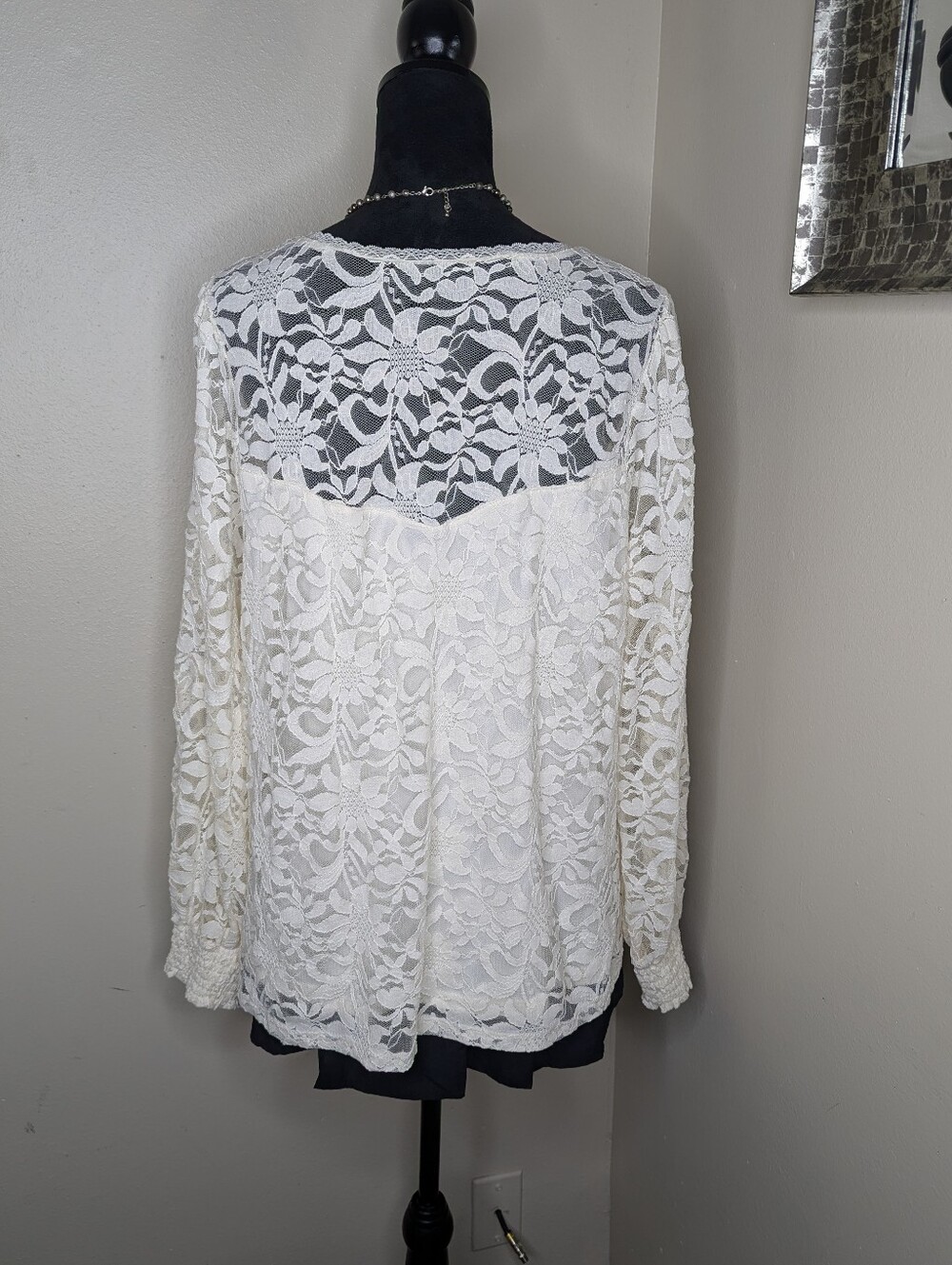 Torrid Lace Top 1 X - Picture 4 of 6